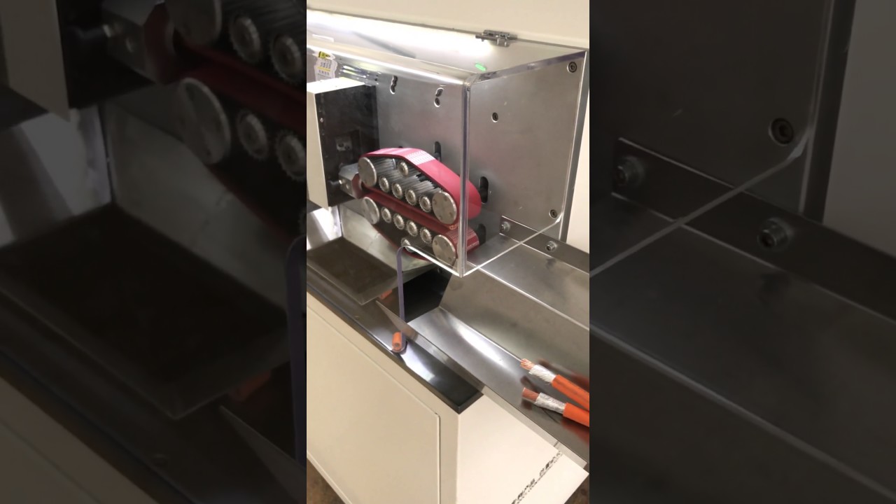 Yeni Nesil Elektrikli Araç Kablo Demeti İşleme Makinası: Vidalı Soyma & Kesme