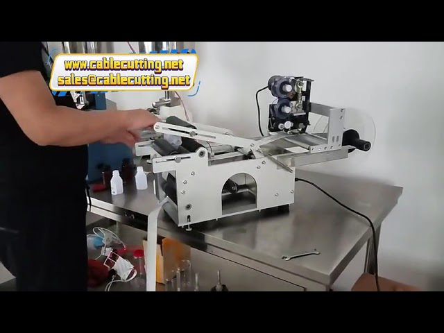 Plastik PET ve Cam Yuvarlak Şarap Şişeleri İçin Yapışkan Etiketleme Makinesi – Kod, Tarih ve Parti Baskılı